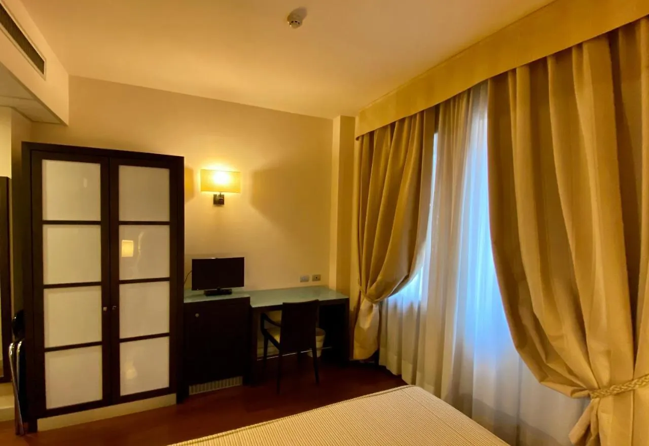 Hotel Kristall Corsico